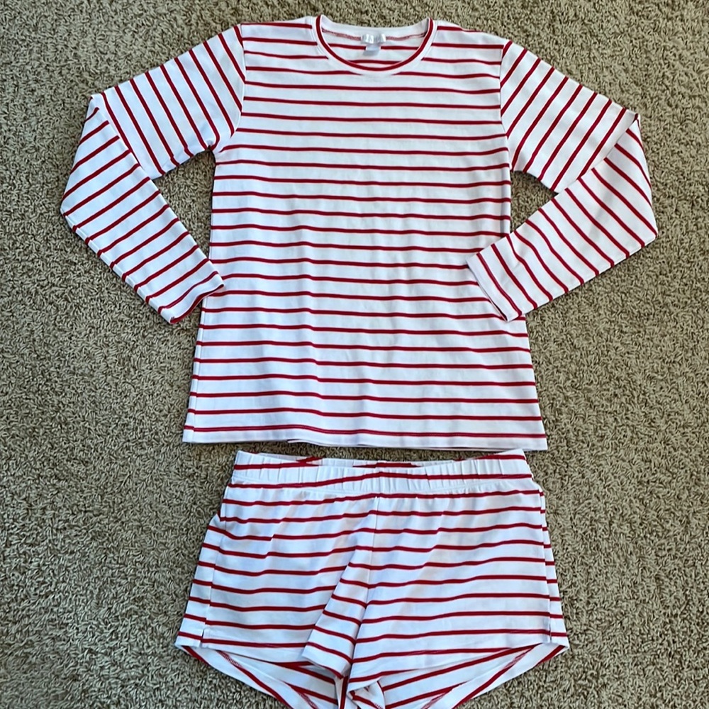 EUC- Lake Pajamas long sleeve short set.  100% Peruvian Pima cotton.